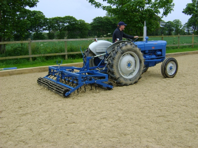 6'6" wide tractor mounted Super Leveller